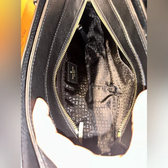 ❌❌SOLD❌❌🎀Kate Spade tote🎀 - Picture 2 of 14